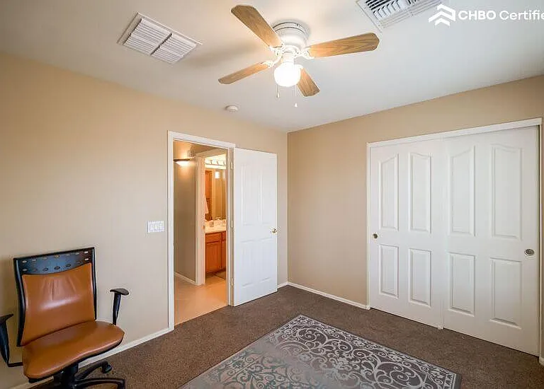 8607 W Brown St — Photo 17