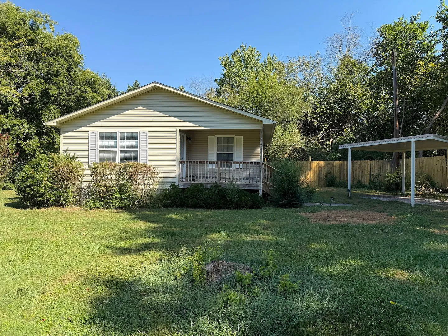 2 bed, 1.0 bath, 768 sqft, $1,500 — Photo 1