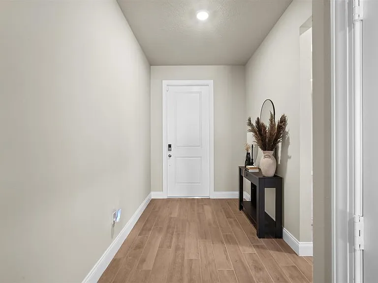8588 Dahlia Cir — Photo 6
