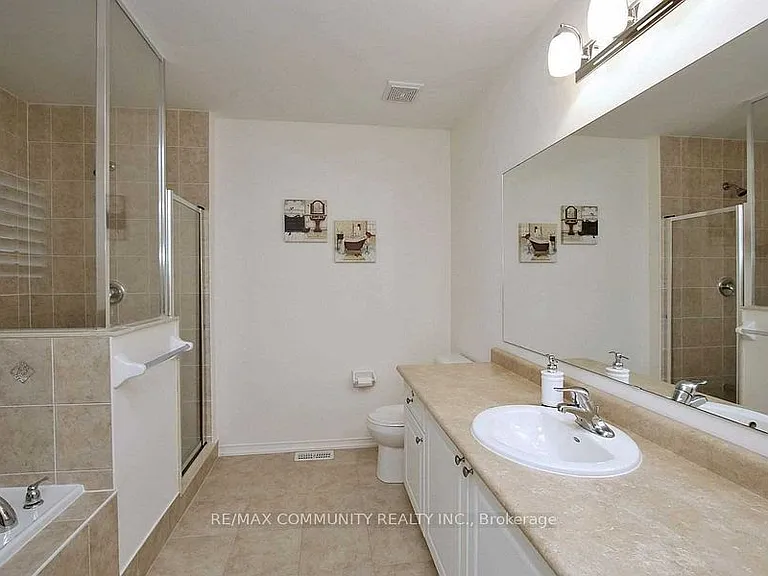 223 Windfields Farm Dr W — Photo 11