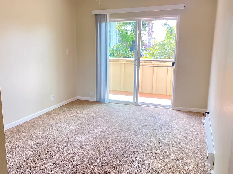 3333 Cabrillo Ave — Photo 20