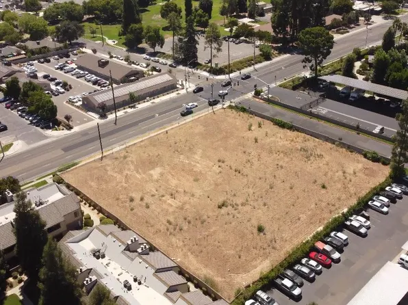 5631 N Fresno St, Fresno, CA 93710