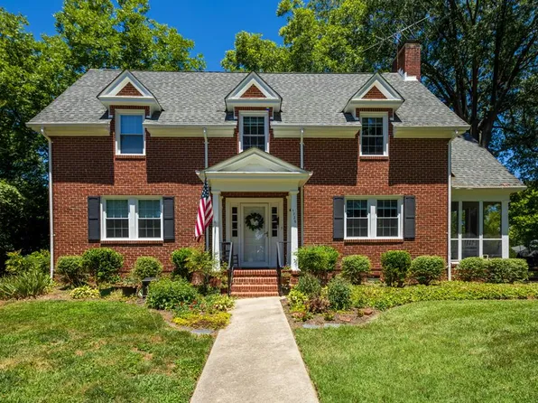 1720 Chamberlain St, South Boston, VA 24592