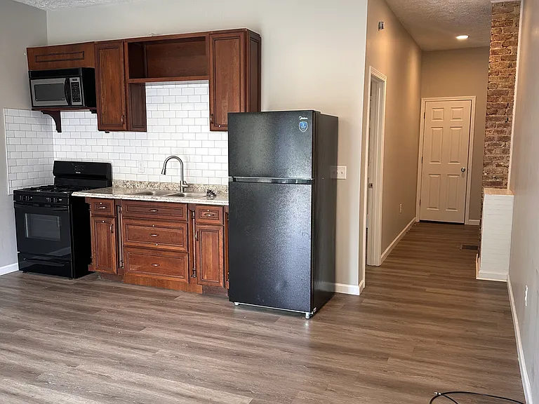 2710 Taylor Blvd #1 — Photo 2