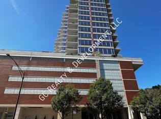 1600 S Prairie Ave #2105, Chicago, IL 60605
