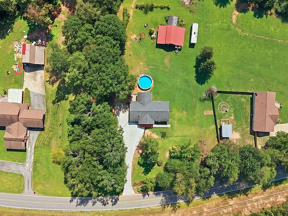 2nd image of 282 Wall Bridge Rd