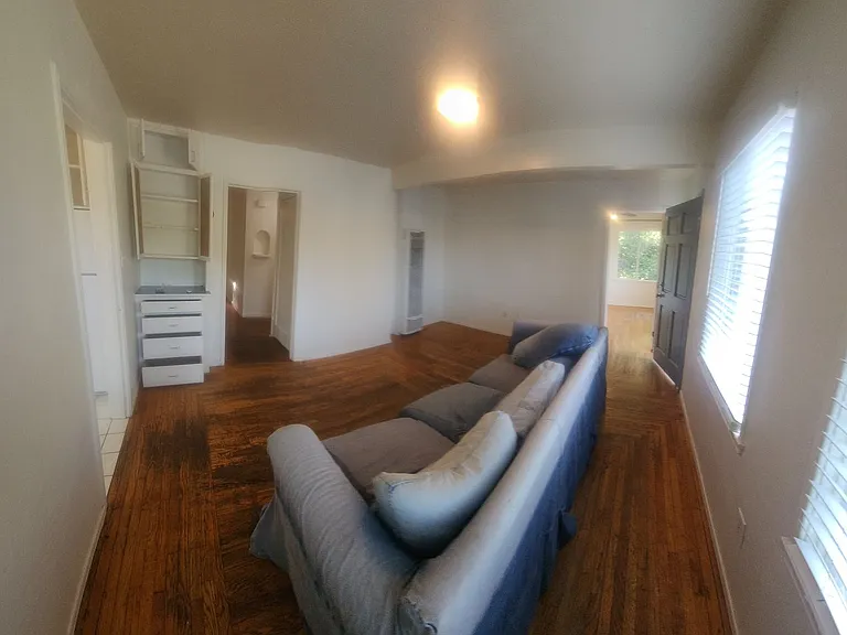 1690 Phillips Ln — Photo 33