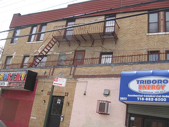 5th image of 785 Burke Ave