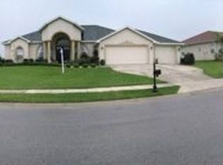 13612 Thoroughbred Dr, Dade City, FL 33525