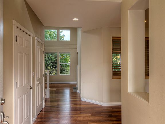 3rd image of 1425 58th Way SE