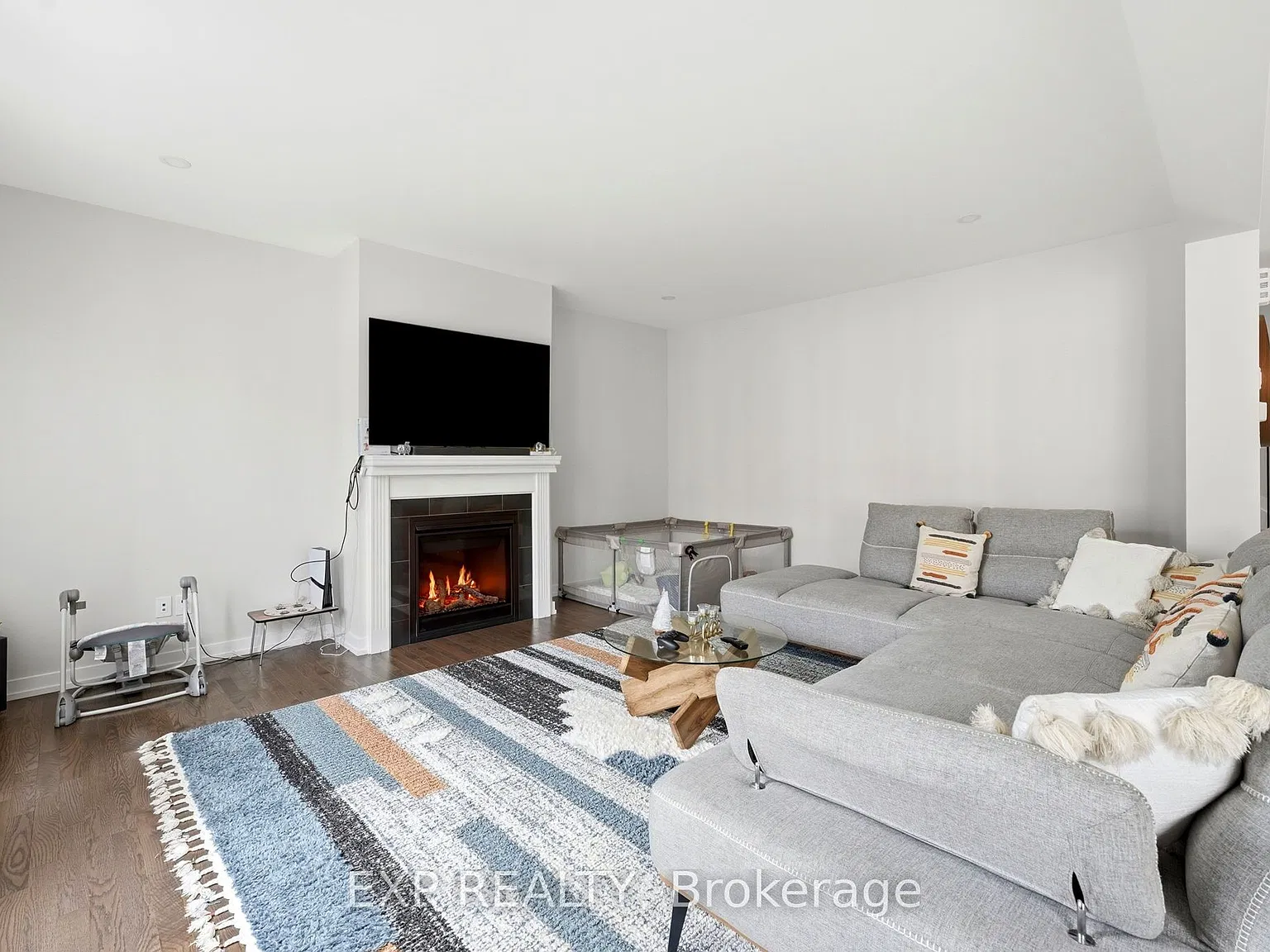 4 bed, $3,100 — Photo 4