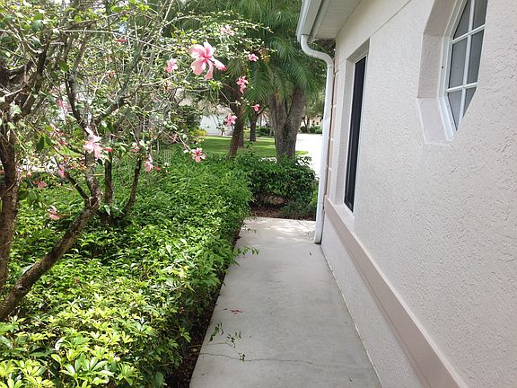 4th image of 9520 Village View Blvd