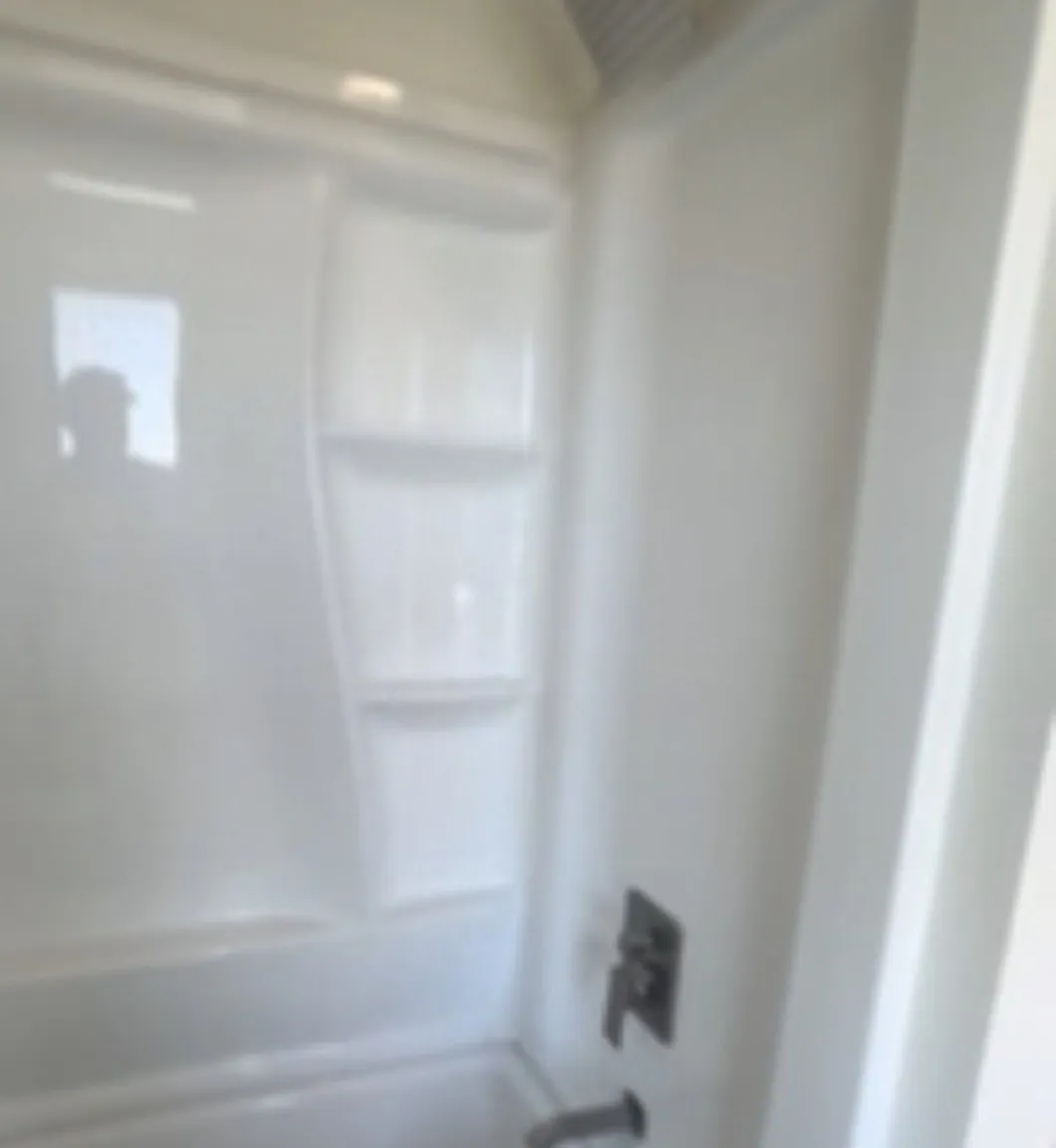 5 bed, 1772 sqft, $3,799 — Photo 3