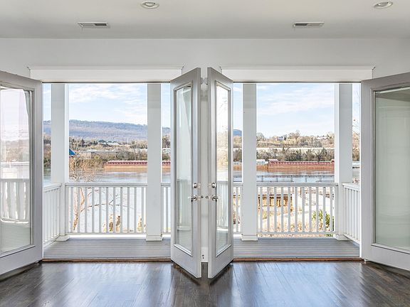 528 Mariner_Balcony Doors_for Elang by 1