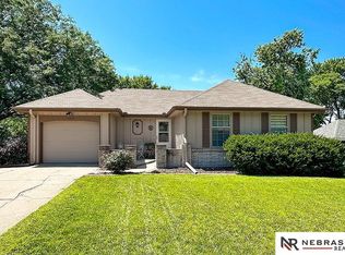 11417 R St, Omaha, NE 68137