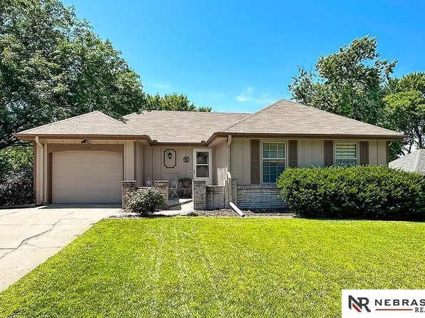 11417 R St, Omaha, NE 68137