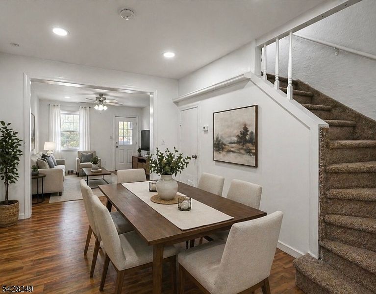 1st image of 270-270A Sitgreaves St