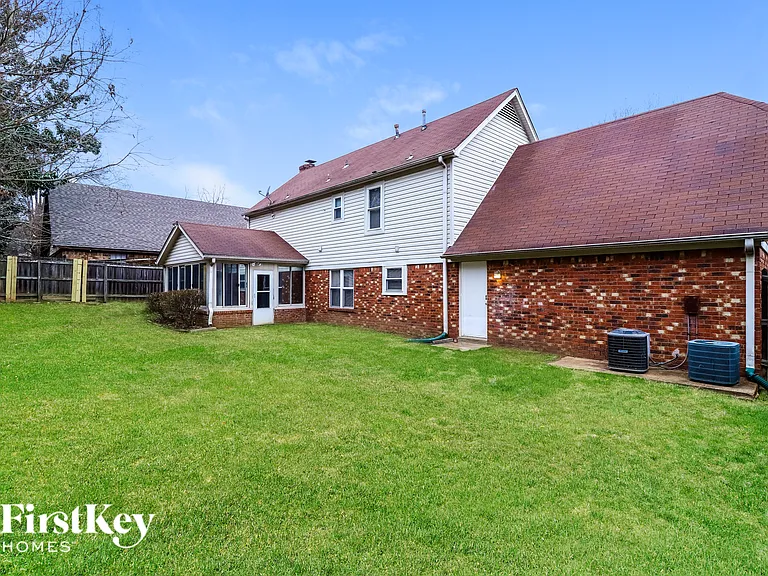 8117 S Regis Pl — Photo 15