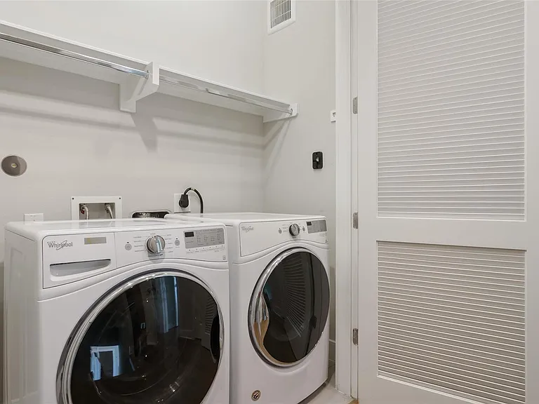 1411 Town Creek Dr #4 — Photo 21
