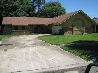 210 Canberra Ct, Slidell, LA 70458