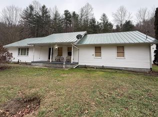 47 Orchard Br, Oil Springs, KY 41238