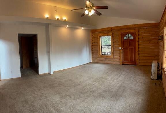 5th image of 20394 Camas Rd