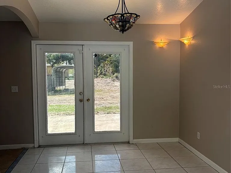 510 S Cedar Ave — Photo 10