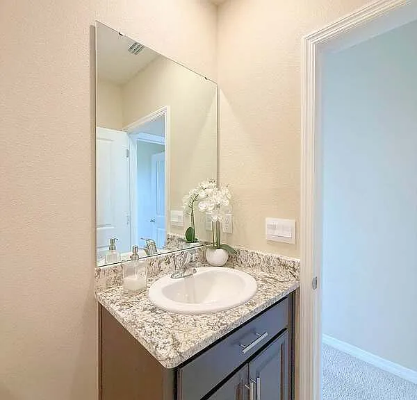 13781 Wineberry Dr — Photo 40