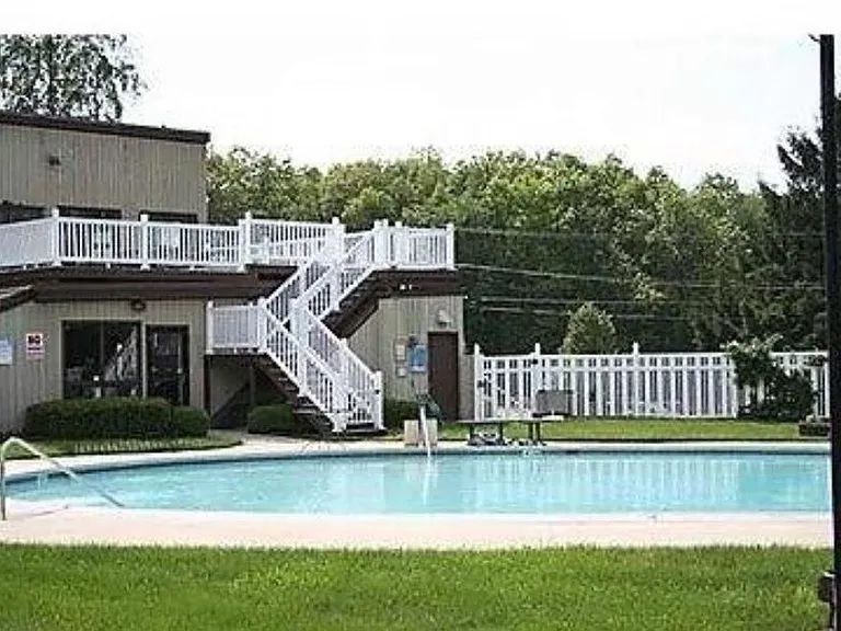 67 Balance Rock Rd #15 — Photo 2