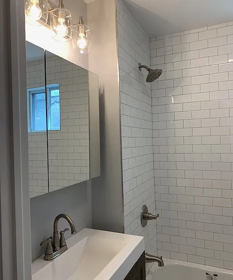 12 Russell Avenue — Photo 22