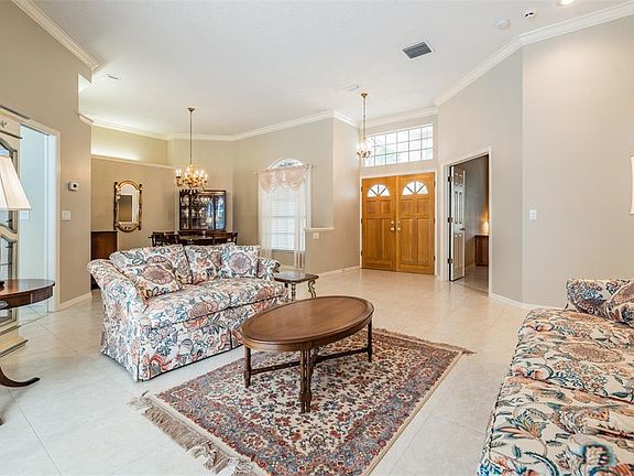4th image of 2133 Pinnacle Cir N