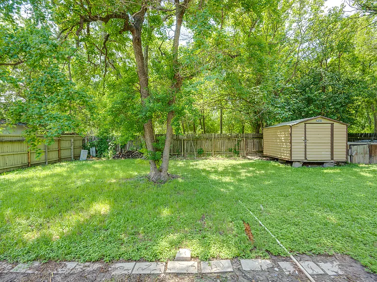 9502 N Creek Dr — Photo 20