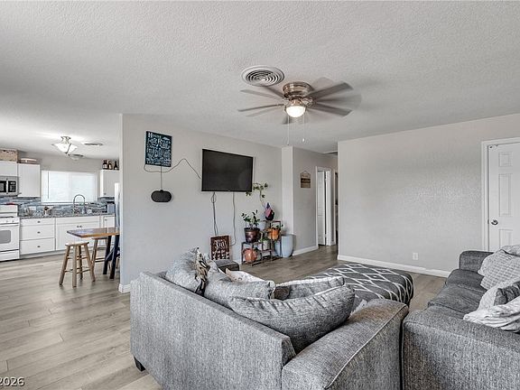 4th image of 4629 San Cir