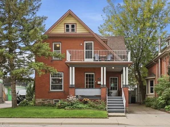 147 Park St, Waterloo, ON N2L 1Y5