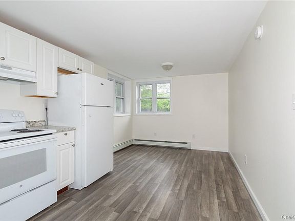 4th image of 80 W Dorsey Ln #C