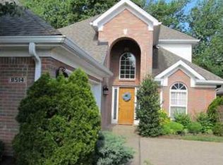 8514 Rock Brook Cir, Louisville, KY 40220