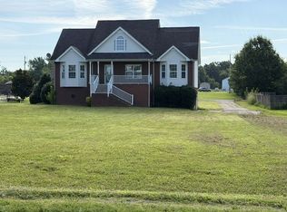 5259 E Robertson Rd, Cross Plains, TN 37049