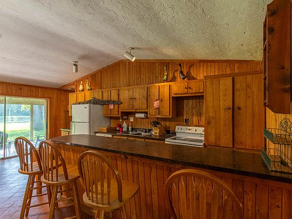 4th image of 2833 F Road