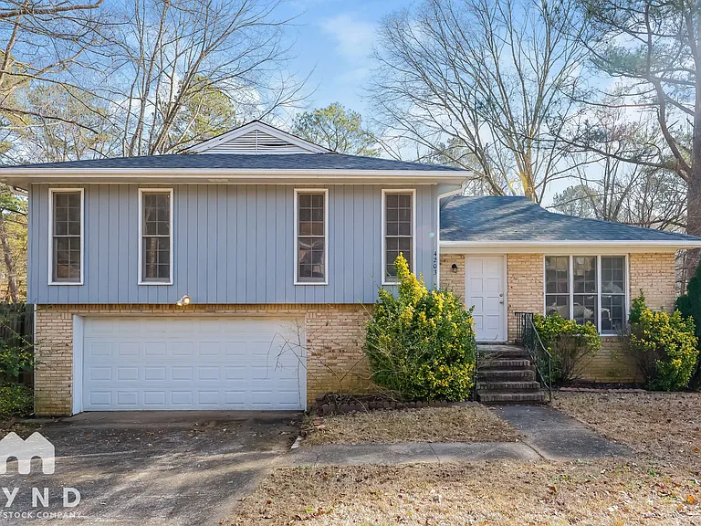 4203 Riverhall Rd — Photo 1