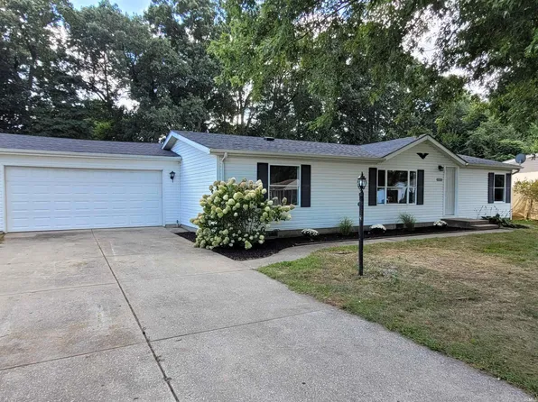 30800 Oak Springs Dr, Granger, IN 46530
