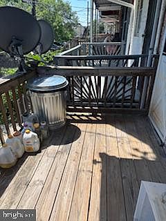 3rd image of 2309 Lauretta Ave