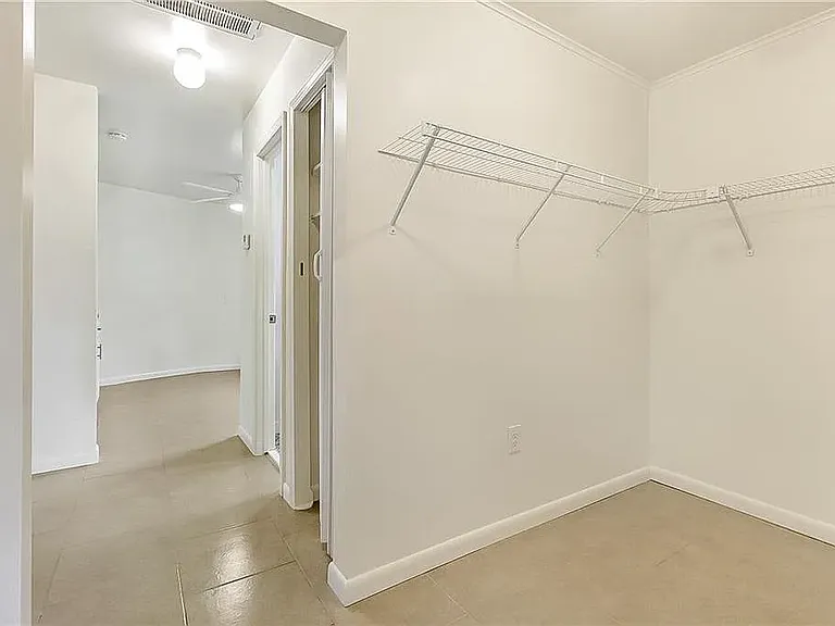 1458 N Roman St — Photo 5