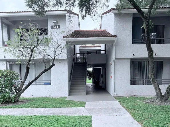 741 Lyons Rd APT 17108, Pompano Beach, FL 33063