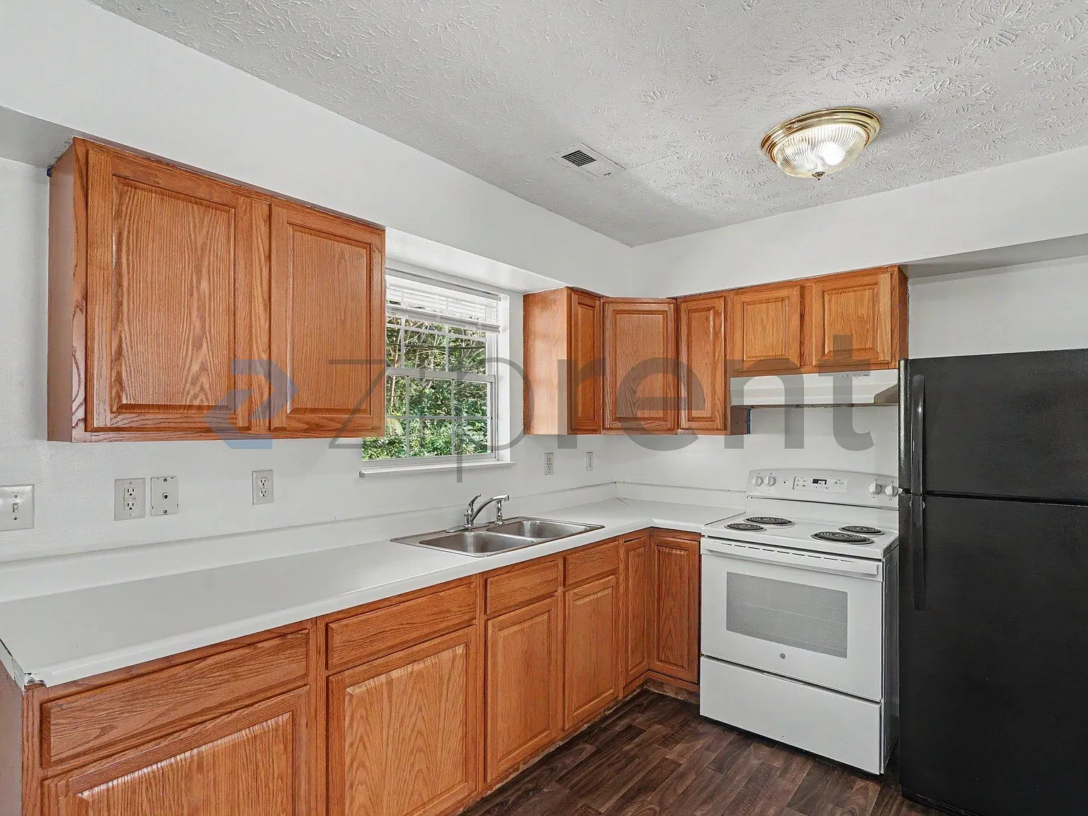 2 bed, 840 sqft, $1,250 — Photo 3
