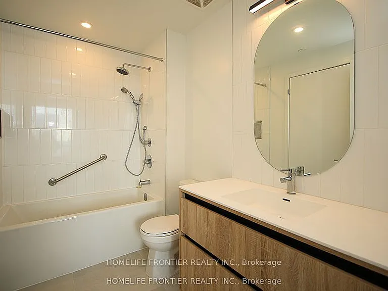 7950 Bathurst St #2310 — Photo 7