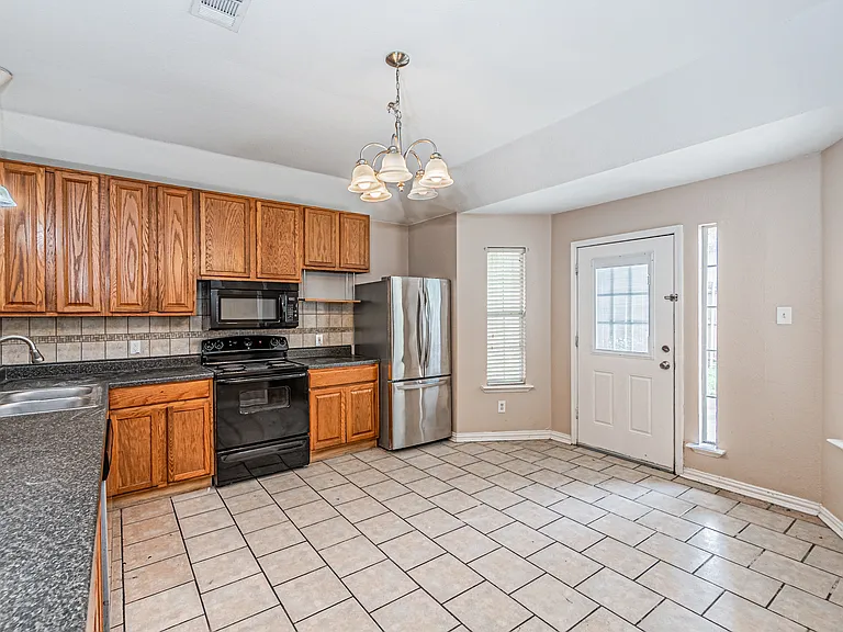 464 Bass Rd — Photo 17