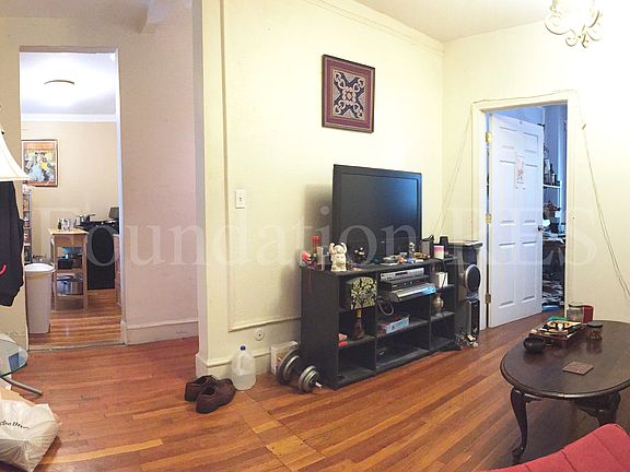 3rd image of 1940 Commonwealth Ave APT 32