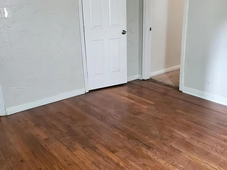 1514 Zora St — Photo 17
