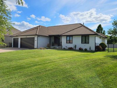 8010 E Champions Ct, Wichita, KS, 67226