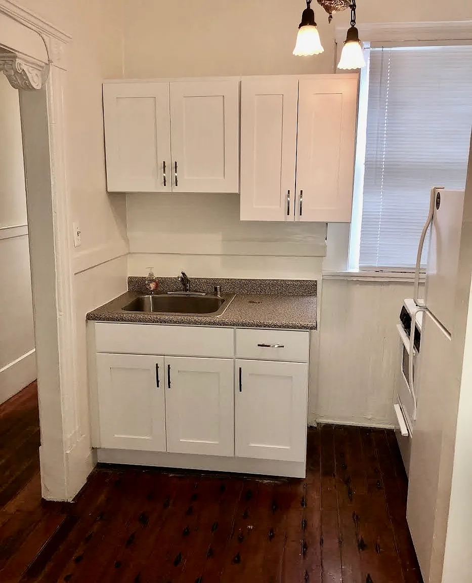 Studio, $2,795 — Photo 4